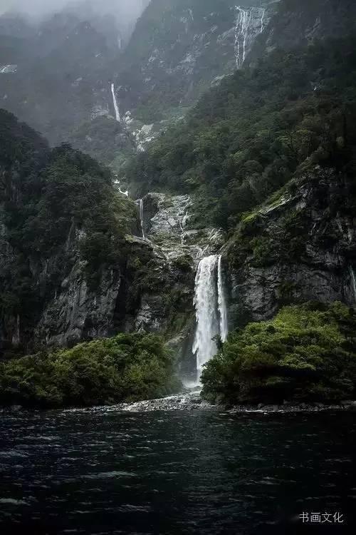 神秘的岛屿