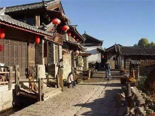 谁知道这是一款什么小车，价格多少的？谢谢游戏画面