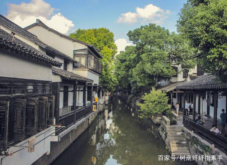 国内首家跨境电商“极速配送保税直购店”在广州黄埔开业